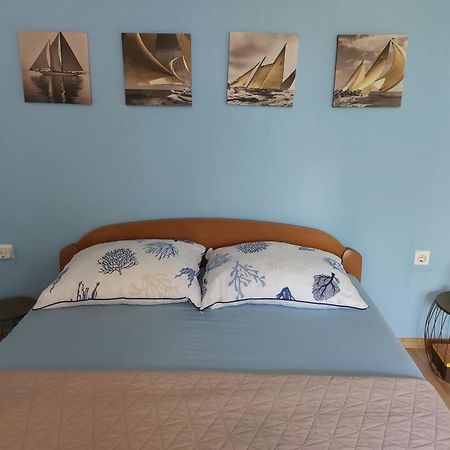 Apartment Tonci Rab Town Bagian luar foto