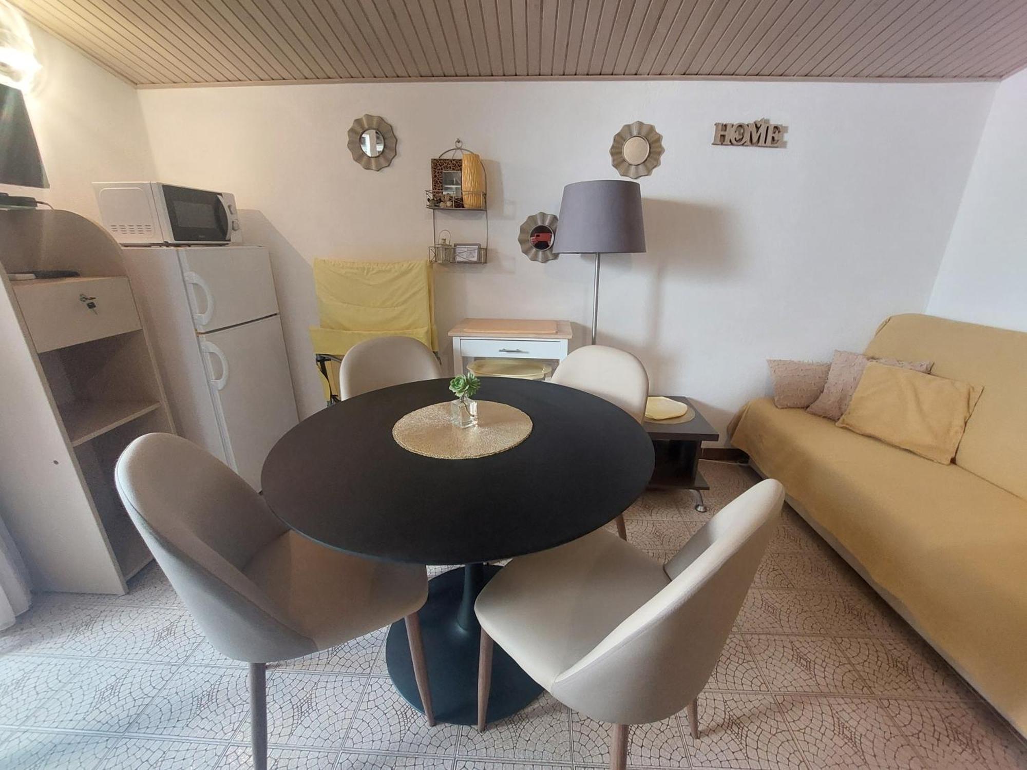 Apartment Tonci Rab Town Bagian luar foto